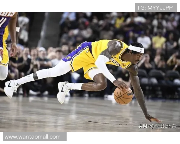 2人打出身价2人发现问题，湖人胜太阳3大收获！防守提升明显